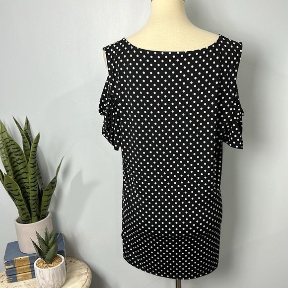 Torrid Blouse Womens 2 Black Polka Dot Cold Shoulder Top V-Neck - Picture 5 of 9